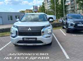 MITSUBISHI Outlander 2.5 CVT Ultimate