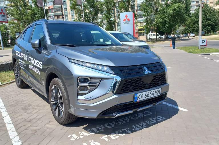 MITSUBISHI Eclipse Cross 2.0 CVT Intense