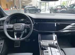 Audi Q8 2025