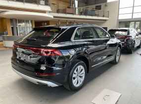 Audi Q8 2025