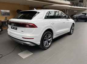 Audi Q8 2025
