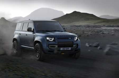 ОНОВЛЕНИЙ DEFENDER: ЛЕГЕНДАРНИЙ 4x4 СТАВ  ЩЕ БІЛЬШ ВПІЗНАВАНИМ І ФУНКЦІОНАЛЬНИМ