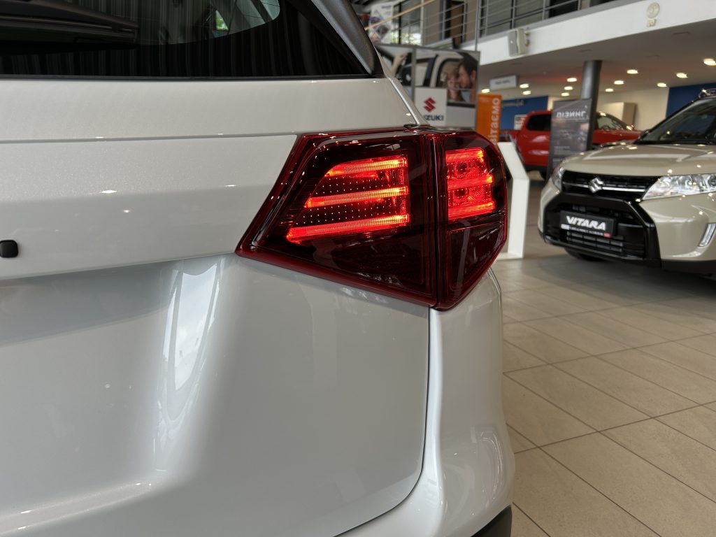Suzuki Vitara 1.4T 2WD M/T GL