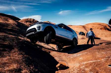 Обирайте Land Rover Discovery в наявності за винятковою пропозицією*