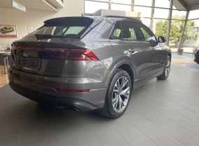 Audi Q8 2025