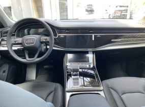 Audi Q8 2025