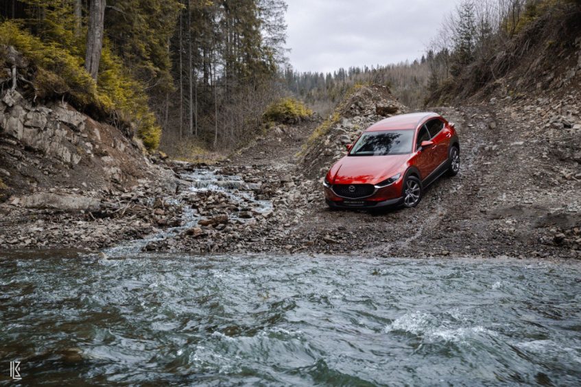 Mazda CX-30 очима експерта: що насправді «закриває» цей автомобіль і чому його обирають