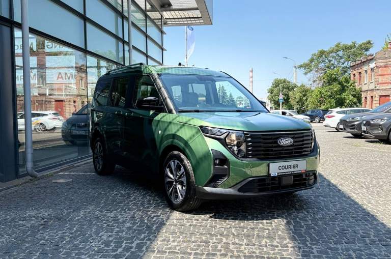 Ford Transit New Tourneo Courier