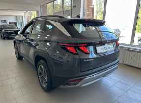 Hyundai Tucson NX4 PE 2.0 Express 2WD 6AT