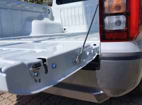 MITSUBISHI L200 2.4 TD AT Ultimate