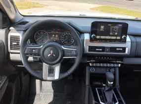 MITSUBISHI L200 2.4 TD AT Ultimate