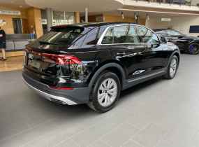 Audi Q8 2025