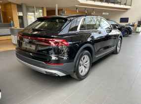 Audi Q8 2025