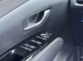 HYUNDAI Tucson NX4 PE HEV 1.6 T-GDi Top 6AT