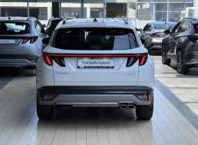 HYUNDAI Tucson NX4 PE HEV 1.6 T-GDi Top 6AT