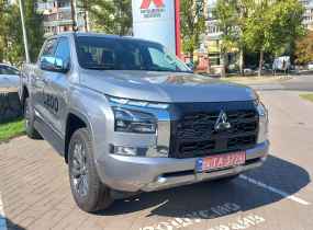 MITSUBISHI L200 2.4 TD AT Ultimate