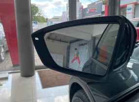 SEAT Arona Xperience 1.6 MPI 6 A/T