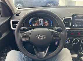 HYUNDAI Venue QX 1.6 Elegance AT A-pack