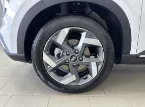 HYUNDAI Venue QX 1.6 Elegance AT A-pack