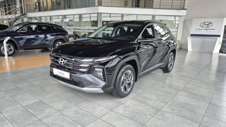Hyundai Tucson NX4 PE 2.0 Express 2WD 6AT