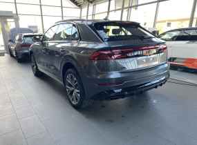 Audi Q8 2025