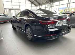 Audi A8 2025