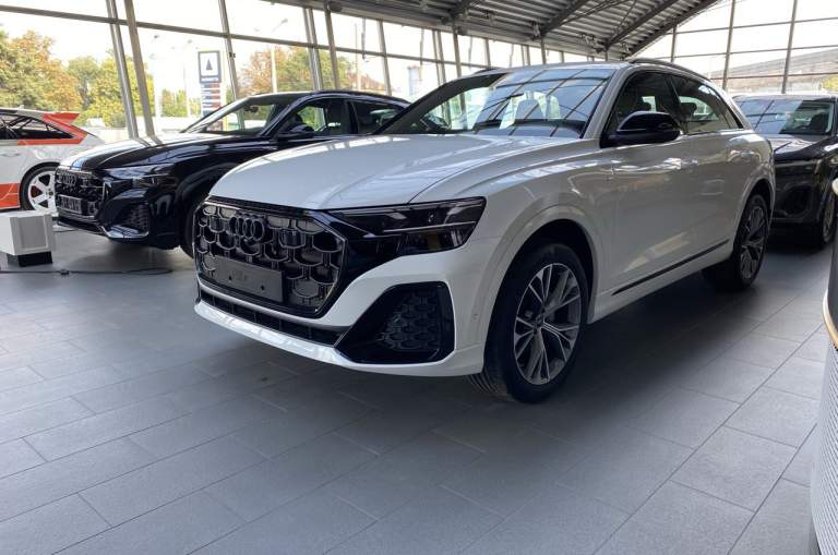 Audi Q8 2025