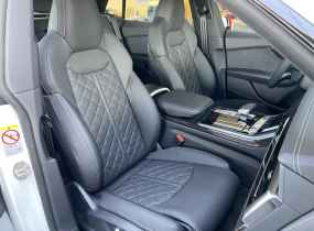 Audi Q8 2025