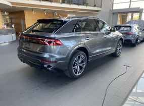 Audi Q8 2025