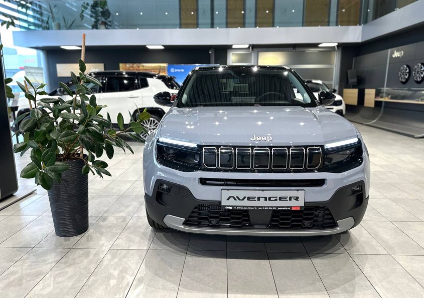 JEEP Avenger 1,2MHEV DCT6 Summit