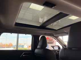 MITSUBISHI Outlander 2.5 CVT Ultimate