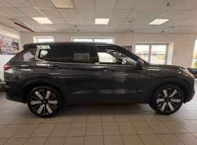 MITSUBISHI Outlander 2.5 CVT Ultimate