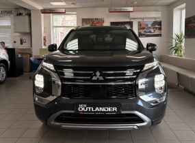 MITSUBISHI Outlander 2.5 CVT Ultimate