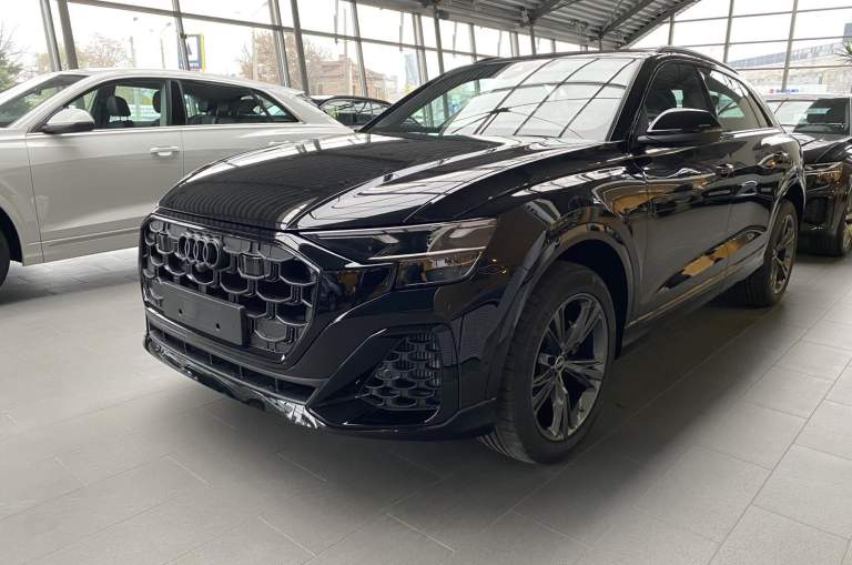 Audi SQ8 2025