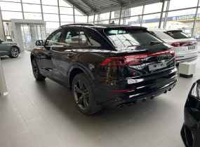 Audi SQ8 2025