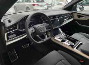 Audi SQ8 2025