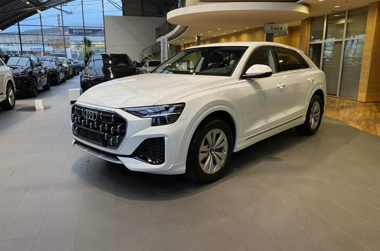 Audi Q8 2025