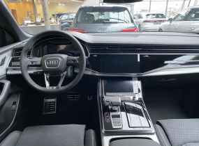 Audi Q8 2025