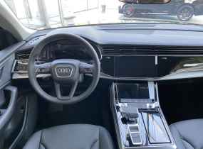 Audi Q8 2025