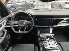Audi SQ8 2025