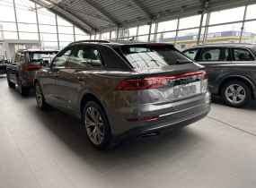 Audi Q8 2025