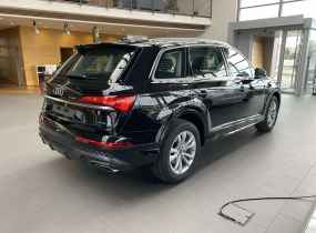 Audi Q7 2025