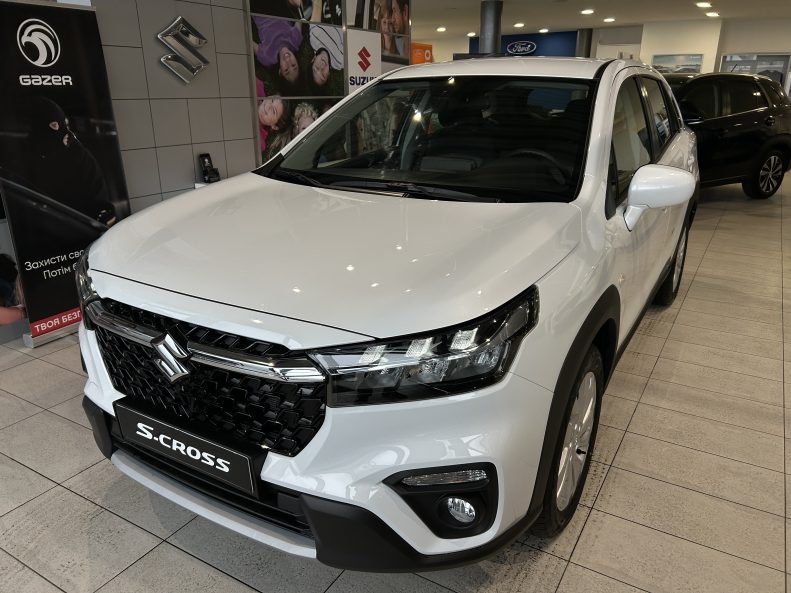 Suzuki S-cross 1.4T 2WD M/T GL