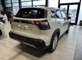 Suzuki S-cross 1.4T 2WD M/T GL