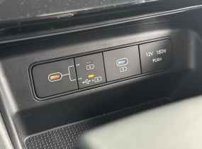 HYUNDAI Tucson NX4 PE 2.0 Express 2WD 6AT