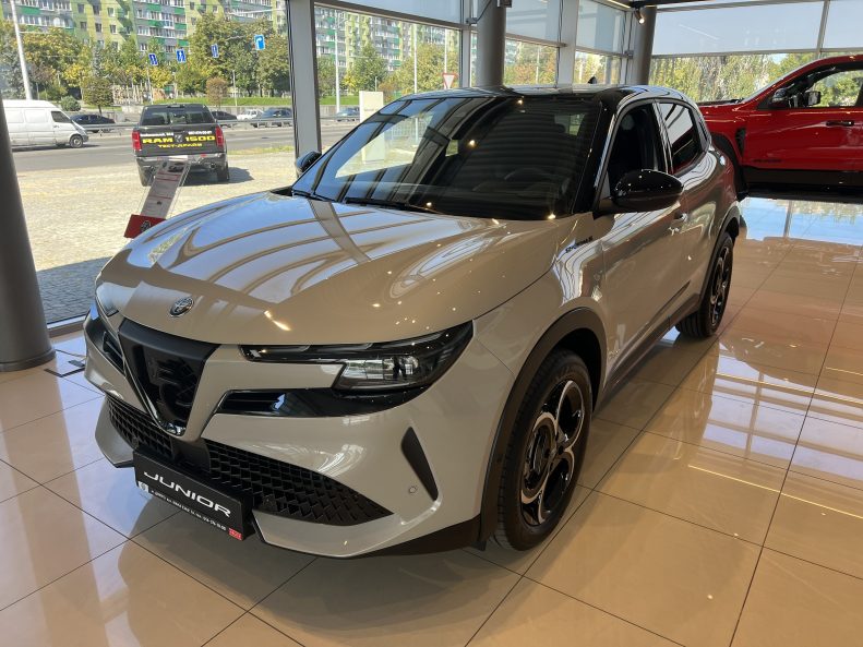 Alfa Romeo Junior