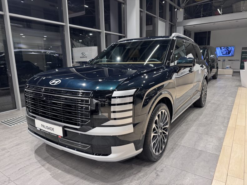 HYUNDAI Palisade LX3 2.5 T-GDI HEV Calligraphy 6AT