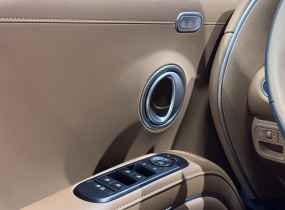 HYUNDAI Palisade LX3 2.5 T-GDI HEV Calligraphy 6AT