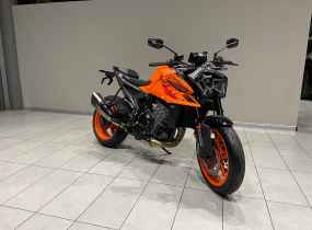 KTM 990 Duke 2025