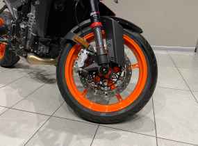 KTM 990 Duke 2025